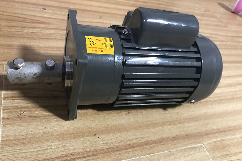 攪拌機(jī) 攪拌機(jī)