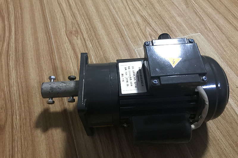 攪拌機(jī) 攪拌機(jī)