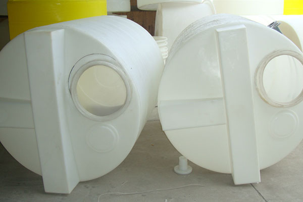 PE水箱